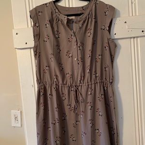 Gray floral T-shirt dress